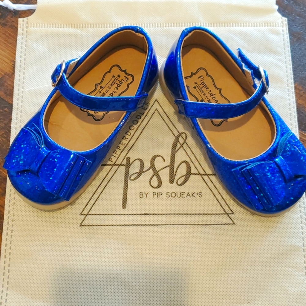 Pip Squeaks / Pipperdoodles Bow shoes